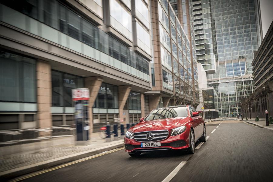  Mercedes-Benz E220 d SE 2016 года  (UK) (фото 5 из 10)